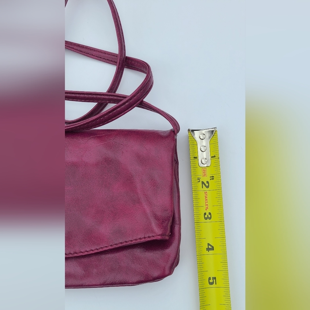Dark pink purse crossbody folds into small wallet size purse with zippers - Picture 4 of 9